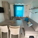 Mh148 Novela - Location Entre Particuliers-mobil 6pl Climatise - Кемпинг Пор-ла-Нувель